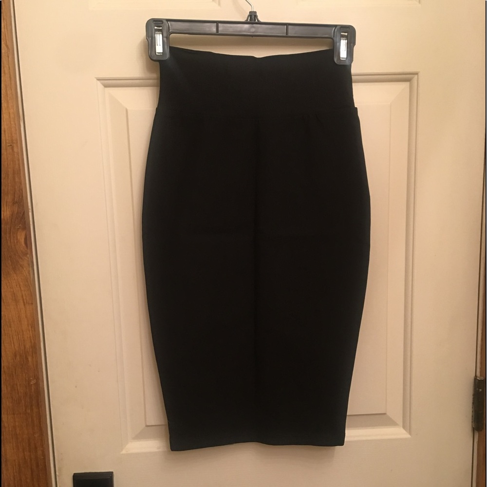 Black Charlotte Russe Pencil Skirt XS